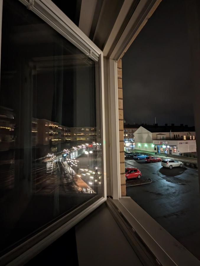 Hotell Bro Крістінегамн Екстер'єр фото